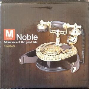 Vintage Antique Style Music/Jewelry Box